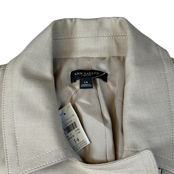 LOFT Ann Taylor Jacket Womens Size 14 Beige Long Sleeve Full Zip Collared - Picture 2 of 5